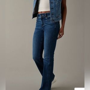 American Eagle Next Level Low Rise Kick Bootcut Jeans size 6